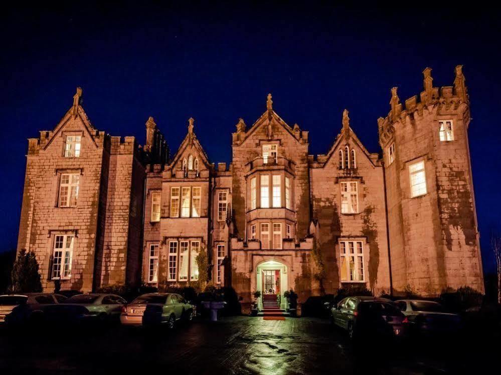 Kinnitty Castle Hotel Exterior photo